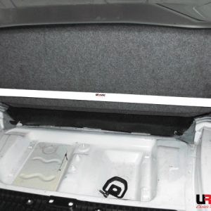 Ultra Racing veerpootbrug achterzijde passend voor BMW 3 serie E90 model 2005 - 2012
