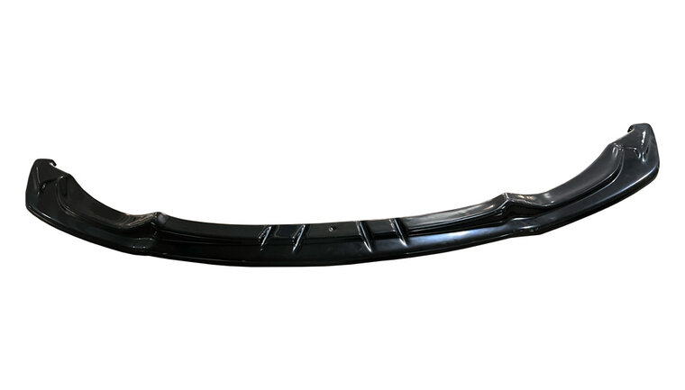 Front spoiler glanzend zwart passend voor BMW M3 F80, M4 F82 en M4 F83 versie 2