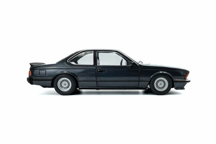 BMW 635 CSI E24 blauw schaalmodel 1:18 Solido - Image 2