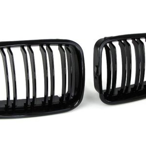 Dubbelspijls glanzend zwarte grillen passend voor BMW 3 serie E46 sedan en touring model 1998 - 2001 en compact alle