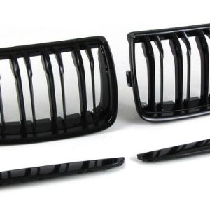 Dubbelspijls glanzend zwarte grillen passend voor BMW 3 serie E90 en E91 model 2005 - 2008